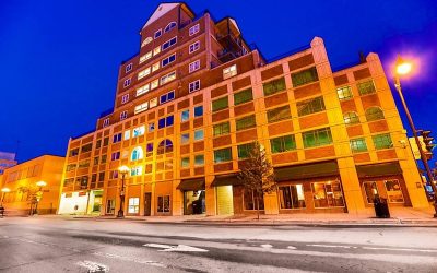 River Center Apartments